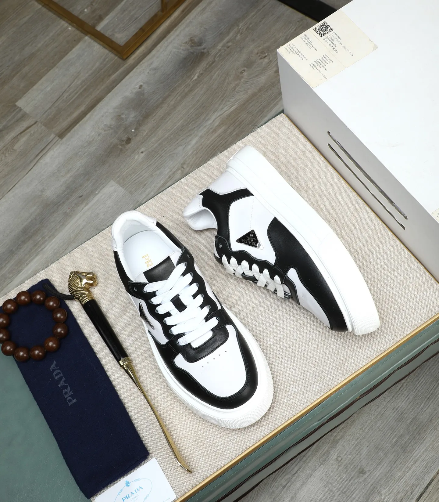 Men's shoes 💰500 🌹🌹[PRADA—Prada] 2025 latest model 🙈original replica! 👟👟👟Available here. The workmanship is top-notch. The upper is made of Italian 🇮🇹Imported calfskin. ❗️Breathable genuine leather lining @Suitable for travel. The original version has an enlarged engraved sole, making it suitable for all kinds of travels, showing low-key luxury. Let quality speak for itself. Color: Size: 38-44
